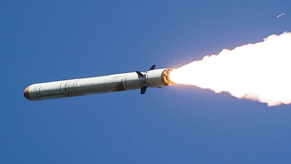 Росія планує цьогоріч виготовити 57 військових літаків та понад 2500 ракет