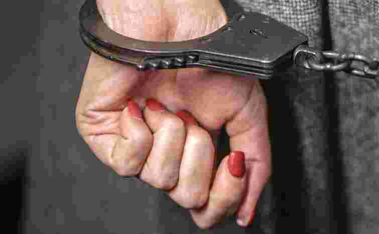 Суд ув’язнив прикарпатку, яка на прохання полоненого хлопця транслювала російське ІПСО