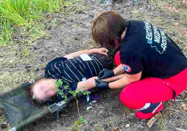  На Рівненщині врятували пенсіонерку, яка майже на добу застрягла в болоті