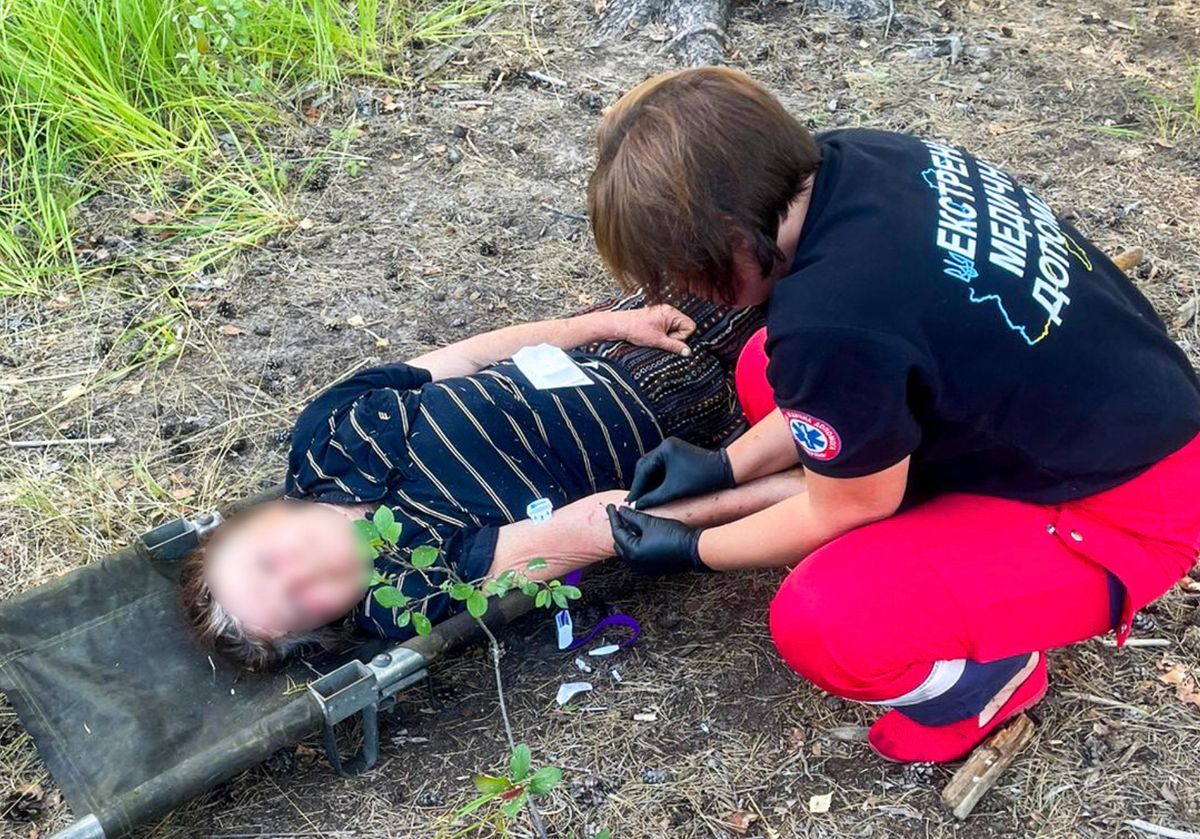  На Рівненщині врятували пенсіонерку, яка майже на добу застрягла в болоті