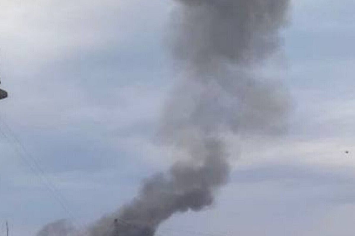 У Росії у військовій частині стались вибухи, є загиблі та поранені