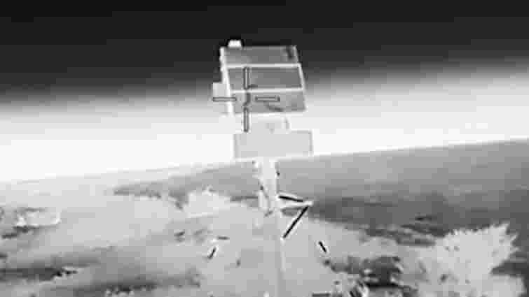 Розвідники показали знищення російських радарів ППО в Криму
