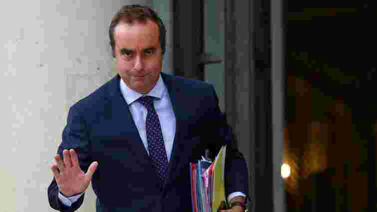 Емманюель Макрон призначив премʼєр-міністром Франції Себастьєна Лекорню