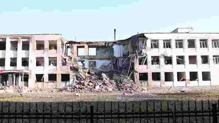 На Хмельниччині внаслідок російської атаки зруйновано швейну фабрику