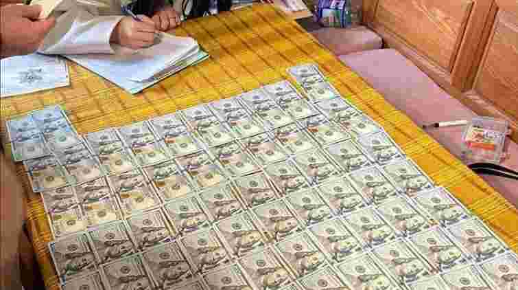 На Закарпатті викрили схему продажу ввезених для ЗСУ автомобілів