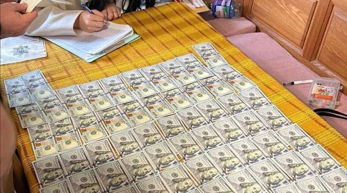 На Закарпатті викрили схему продажу ввезених для ЗСУ автомобілів
