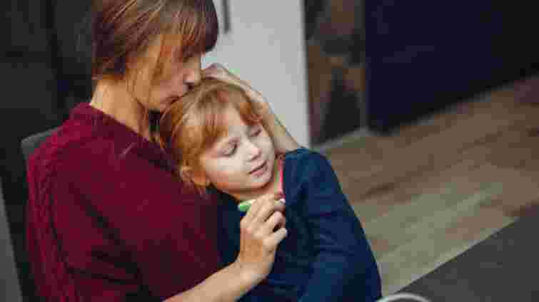 Страшно не лише дорослим: як заспокоїти дитину під час повітряної тривоги