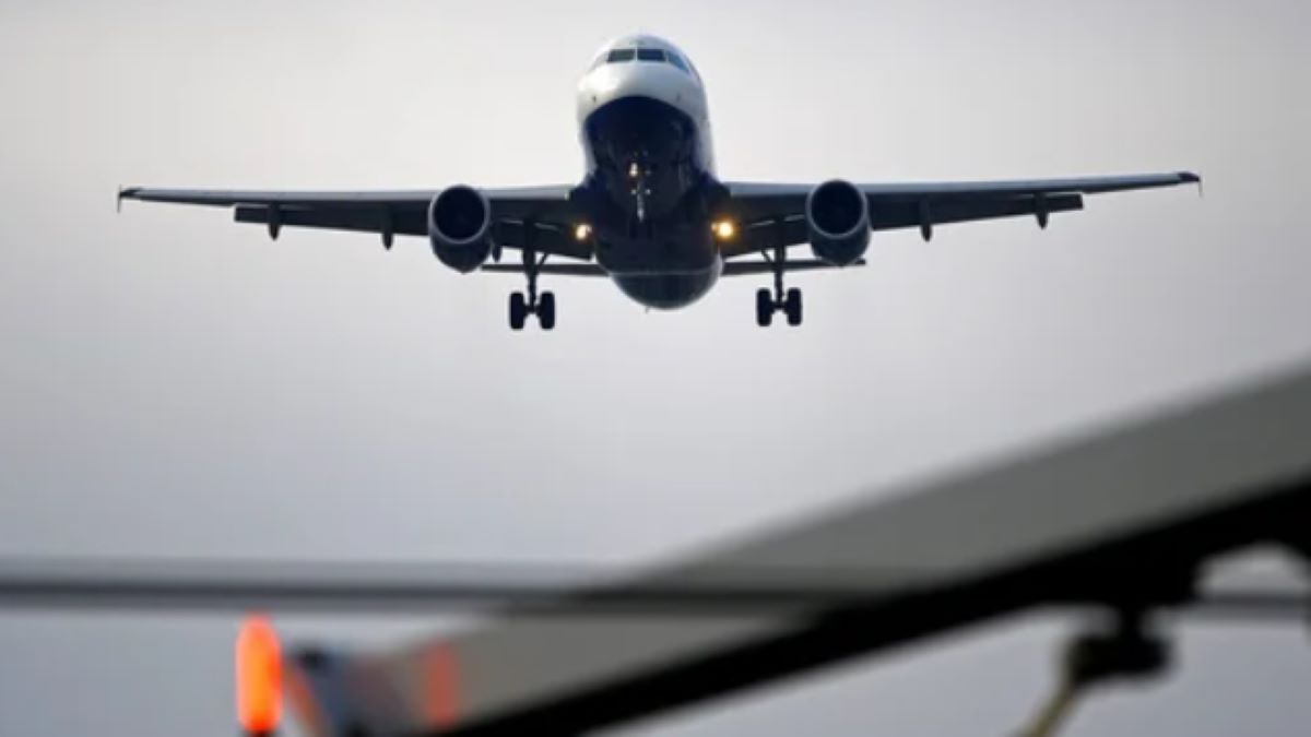 Польща обмежила польоти вздовж кордону з Україною та Білоруссю