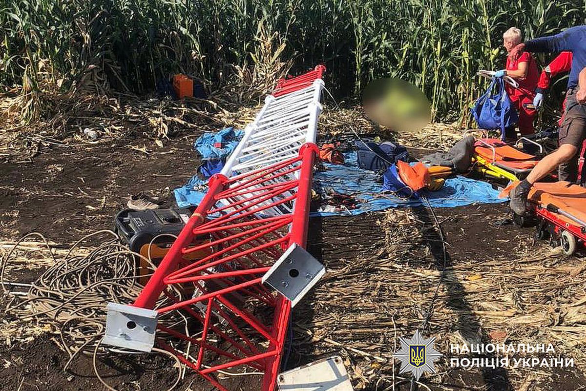 На Хмельниччині через падіння вітровимірювальної вишки загинув 20-річний чоловік 
