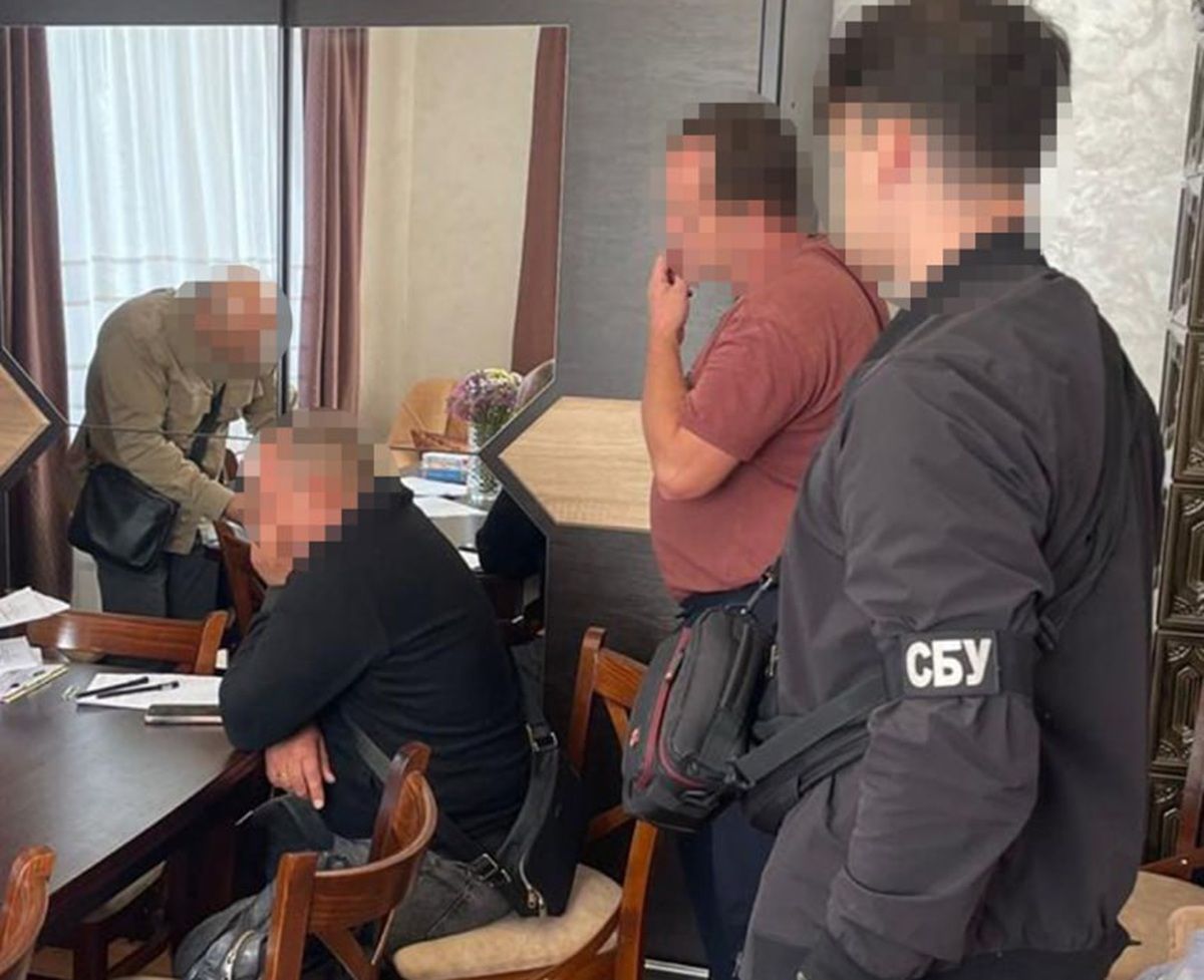 Екскерівник МСЕК Буковини організував схему видачі груп інвалідності десяткам чоловіків