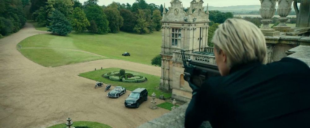 Кадр із фільму  «Нескінченність»