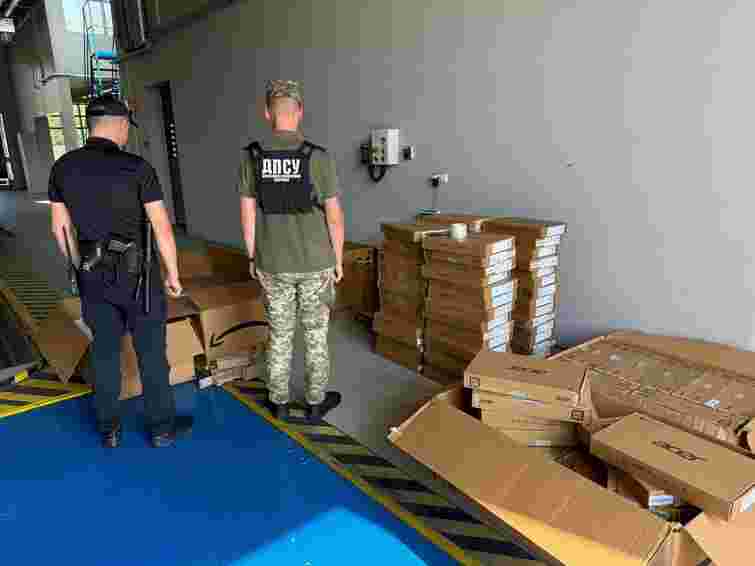  У пункті пропуску «Грушів» прикордонники Львівщини викрили контрабанду ноутбуків на 2 млн грн 