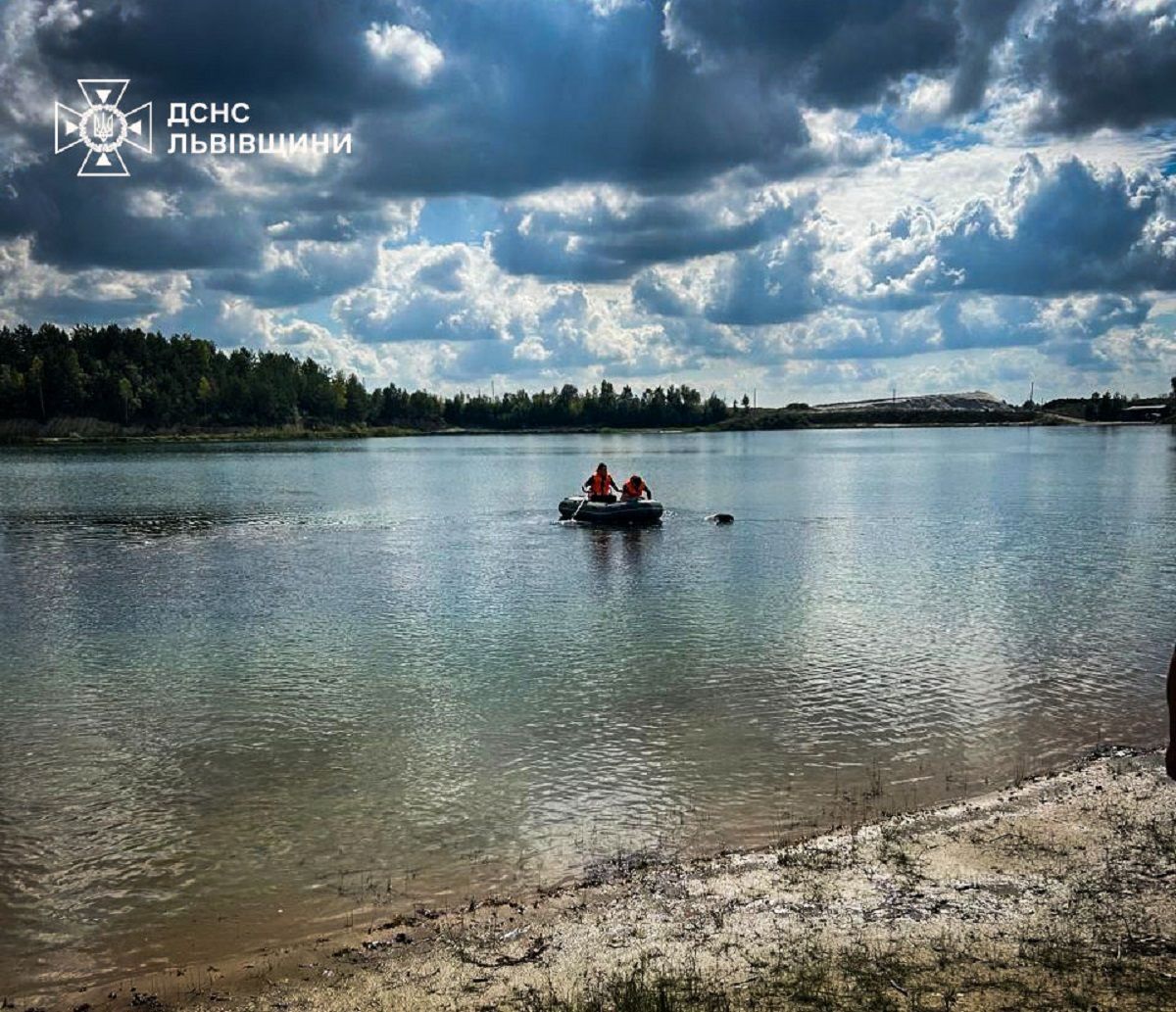 Із Ясниського кар'єру рятувальники витягнули тіло 34-річної жінки