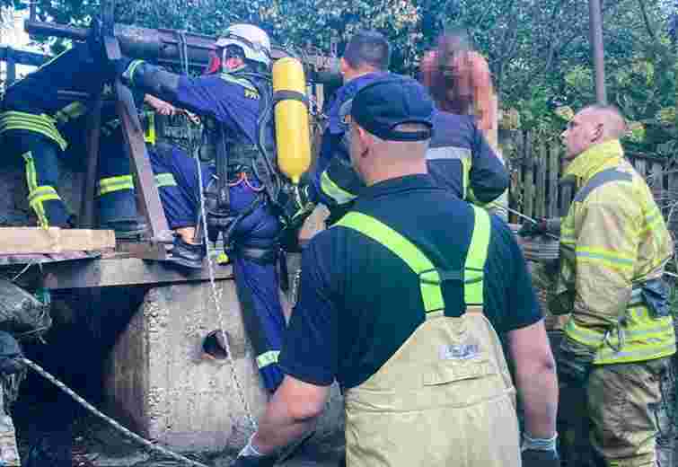 Назвали офіційну причину загибелі трьох чоловіків у криниці на Буковині