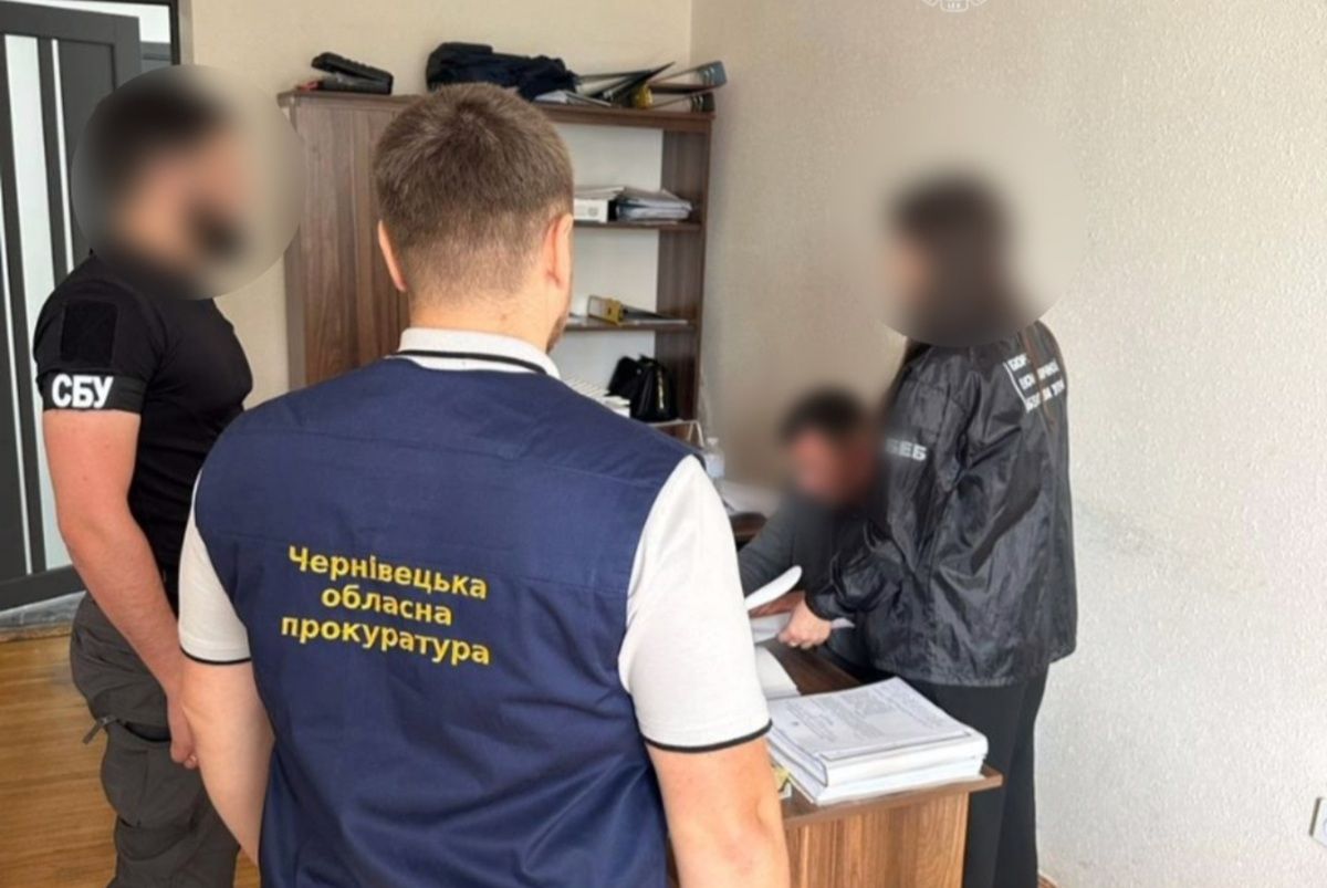 Керівник колонії на Буковині збував будматеріали за заниженими цінами