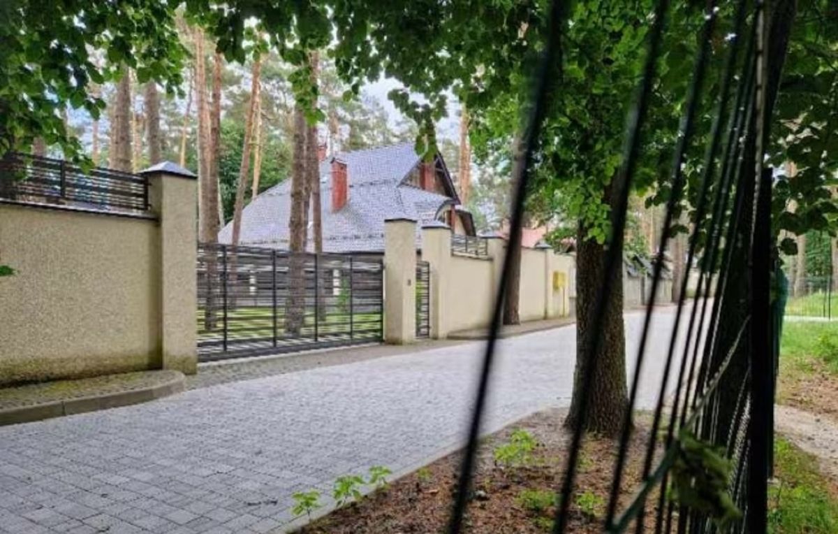 Суд відмовився повернути державі дві ділянки в Брюховицькому лісі