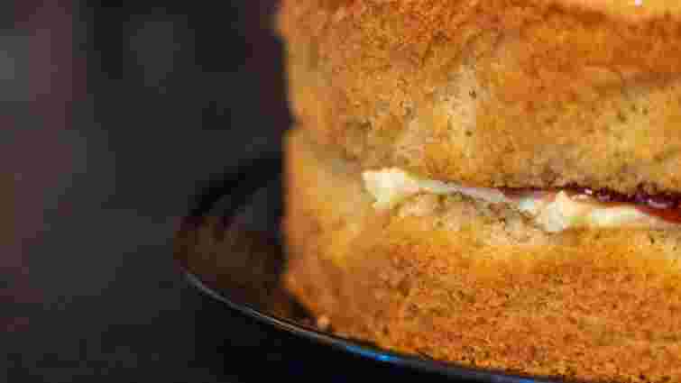 Чому бісквіт не підіймається під час випікання: головні причини