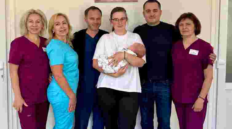 Львівські медики врятували новонародженого хлопчика з гідроцефалією