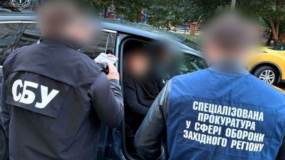 Львівська поліція затримала посадовця Міноборони за зняття ухилянта з розшуку ТЦК 