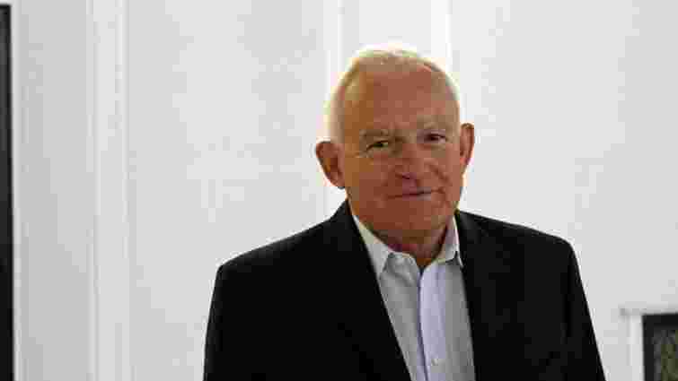 Експрем'єр-міністр Польщі назвав Зеленського «типовою російською онучею»