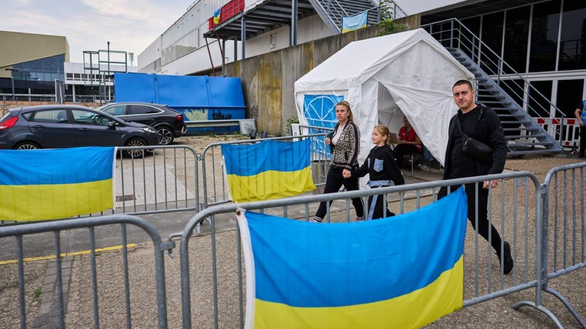 Нідерланди планують змінити правила проживання для чоловіків-біженців з України