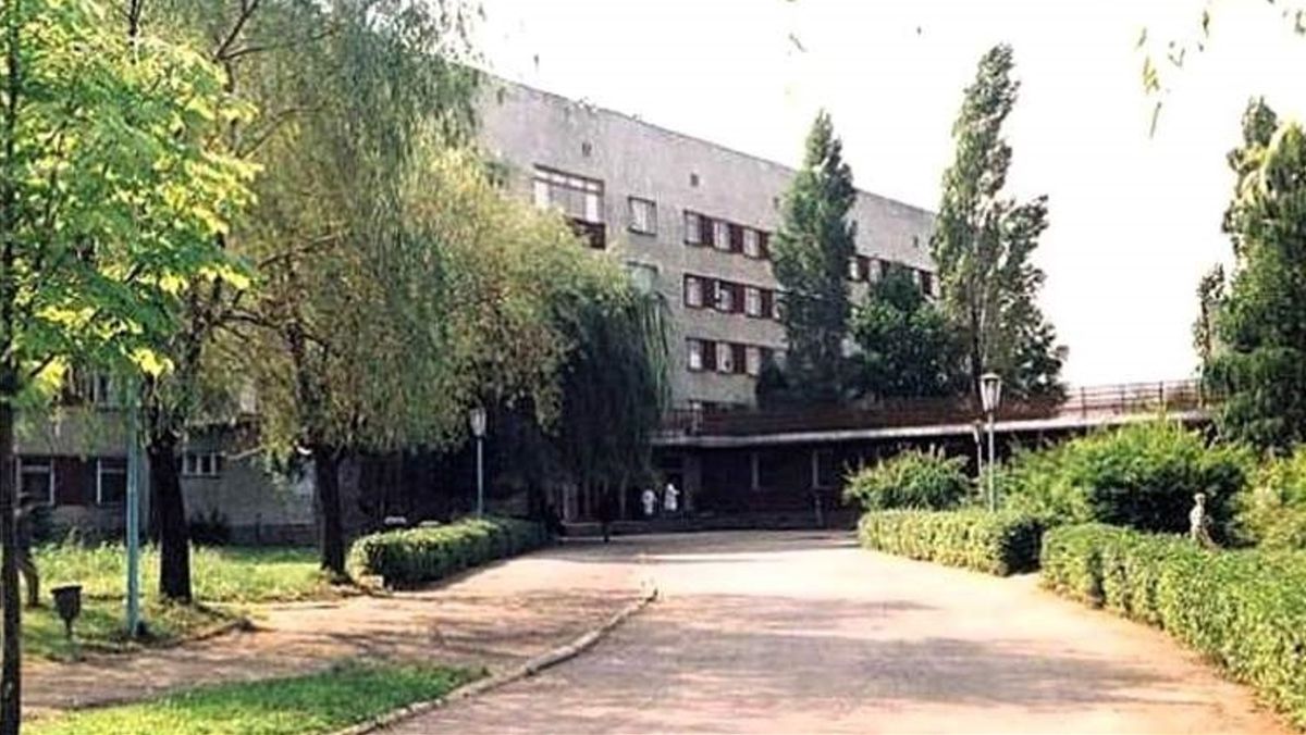 Закарпатські депутати перетворили унікальну лікарню на центр реабілітації пенсіонерів