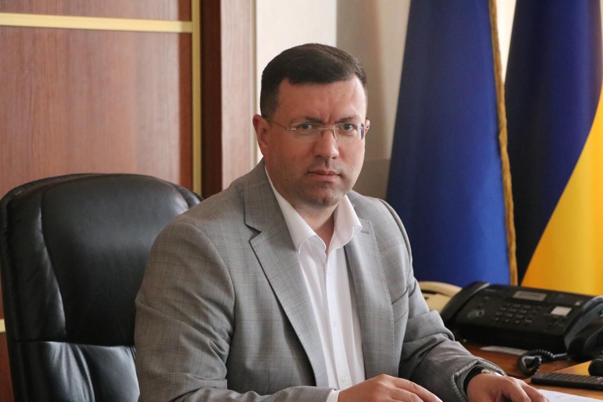 Депутати відмовилися поновлювати на роботі директора аеропорту «Ужгород»