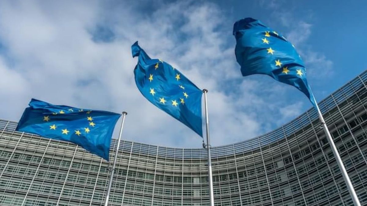 Єврокомісія схвалила 19-й пакет санкцій проти Росії