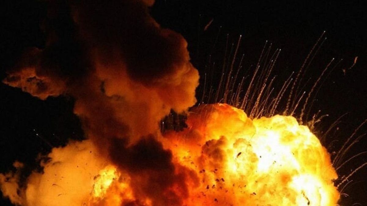 ЗСУ підірвали склади росіян, завадивши їм забезпечити окупантів дронами та боєприпасами