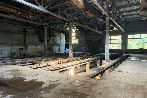 На промисловому майданчику розташовані виробничі, складські та адміністративні будівлі (фото InVenture)