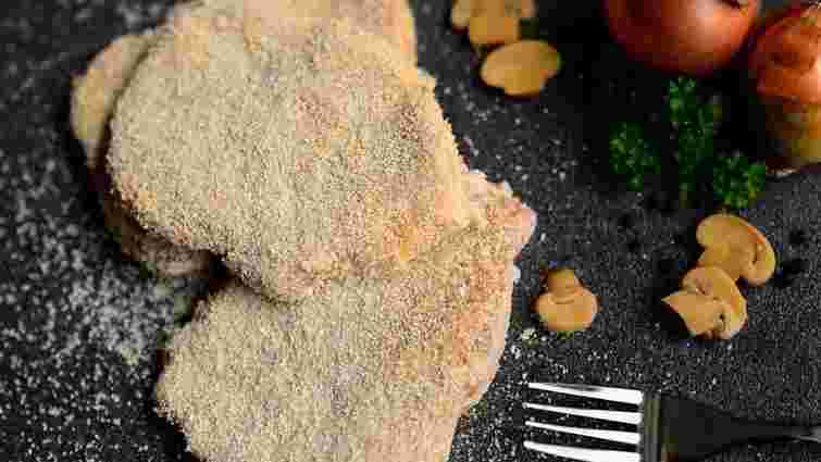 Можна обійтися без сухарів: 8 варіантів панірування, які дадуть смачну скоринку