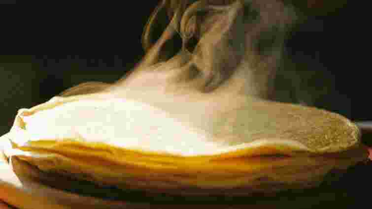 Все дуже просто і складно водночас: чому млинці рвуться під час смаження