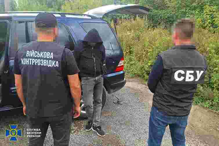 У Франківську за переправлення ухилянтів арештували керівника благодійного фонду