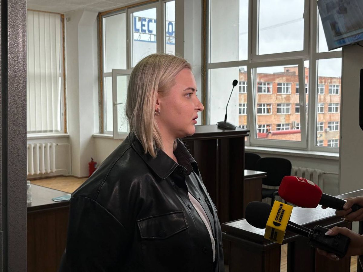 Суд виніс вирок львівʼянці, яка побила дружину ветерана в автобусі