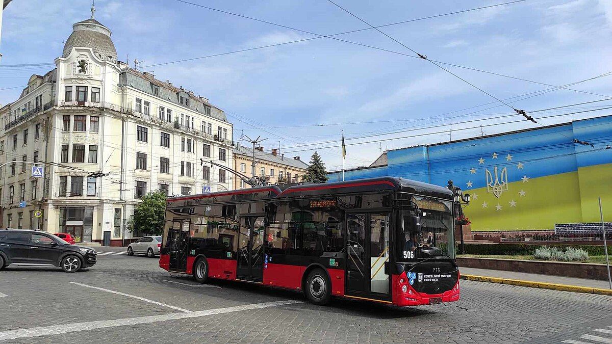 У Чернівцях замість нової тролейбусної лінії закуплять додаткові тролейбуси