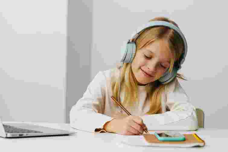 Як обрати найкращих онлайн-репетиторів: головні поради для батьків
