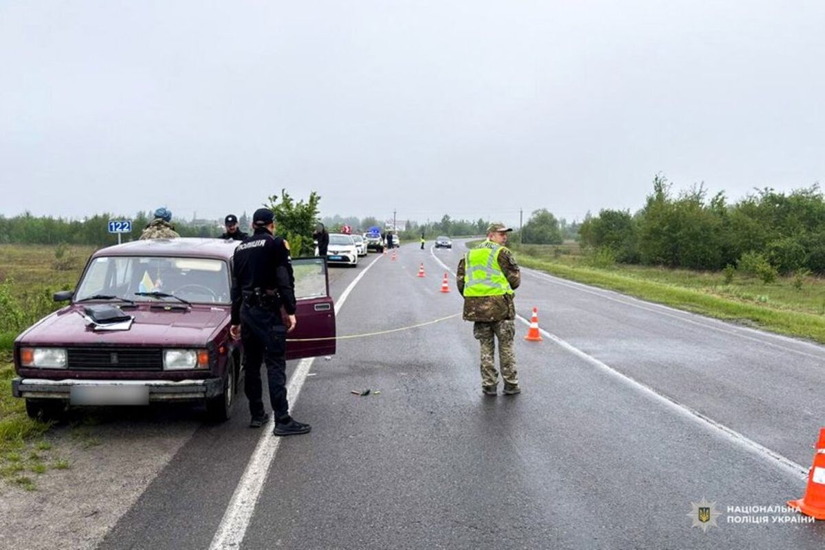 На Рівненщині суд покарав водія, який кинув у патрульних страйкбольну гранату