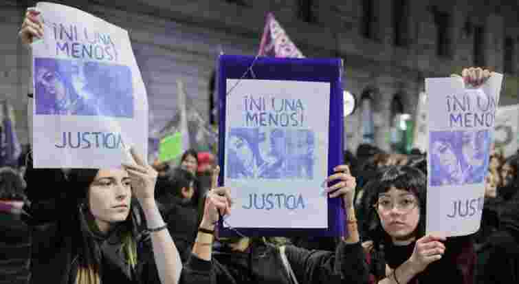 Аргентинські наркоторговці у прямому ефірі в інстаграмі вбили трьох дівчат
