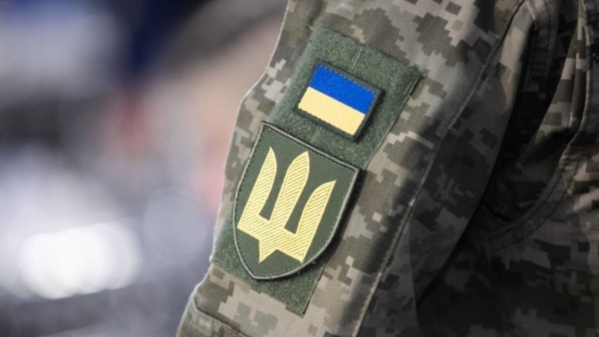 У Тернополі чоловік наїхав на двох військових під час перевірки документів