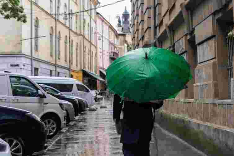 На Львівщині прогнозують різке похолодання та дощі