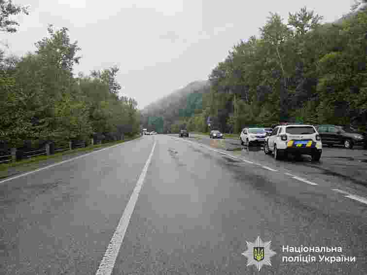 У важкій аварії біля Франківська загинув військовий із Прикарпаття