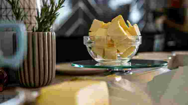 Швидкий метод: як за 1 хвилину визначити, що масло низької якості