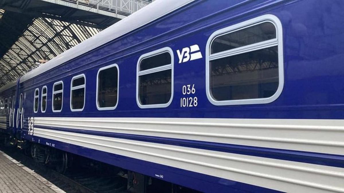 Через обстріл залізниці на Чернігівщині на кілька годин затримуються потяги до Львова