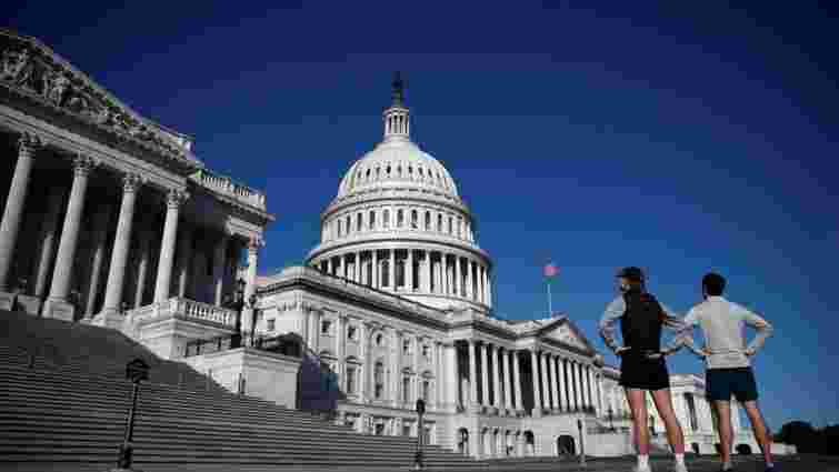 Уряд США призупинив свою роботу вперше з 2019 року