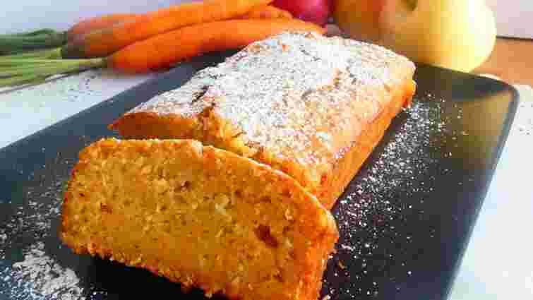 Морквяно-апельсиновий кекс. Рецепт дня