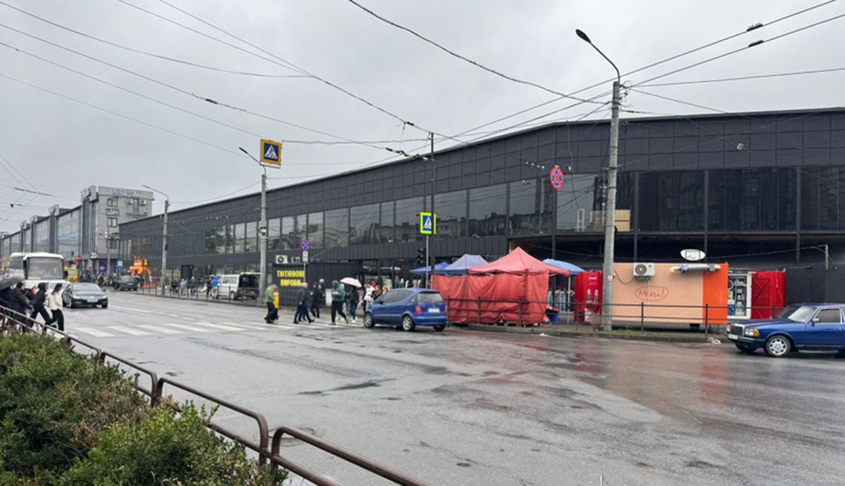 Під час падіння дві пасажирки тернопільської маршрутки отримали переломи рук і ніг
