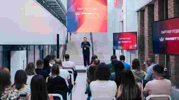 У Вінниці провели зустріч IT Meets: головна тема – майбутнє сервісного бізнесу та роль CEO