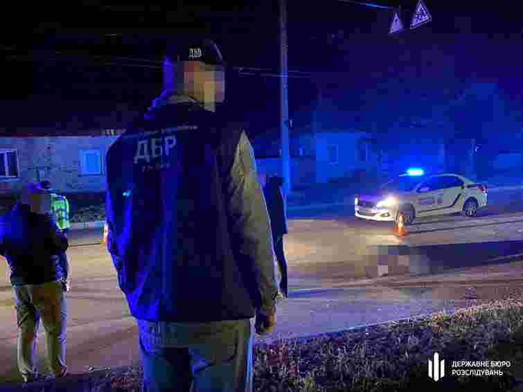 У Чернігові авто патрульної поліції на смерть збило військовослужбовця