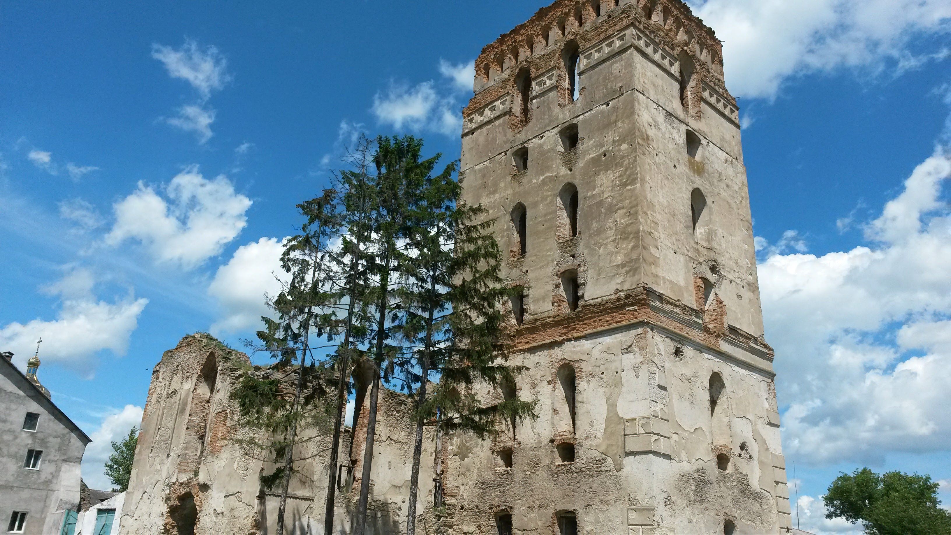 Вежа-донжон (фото ZAXID.NET)