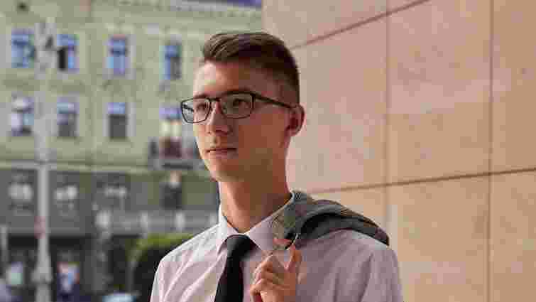 Помічника Олега Синютки оштрафували за невчасно подану декларацію